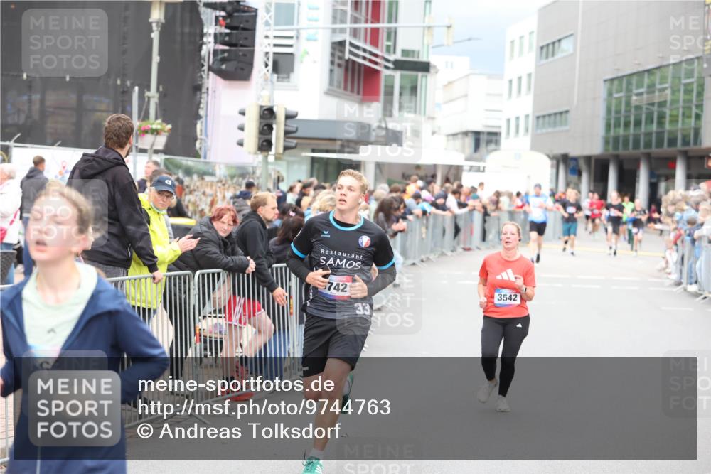 12.06.2026 - Holstenköstenlauf Andreas Tolksdorf http://msf.ph/oto/9744763 12.06.2026 17:57:59 Laufen 742, 3542, 33 meine-sportfotos.de