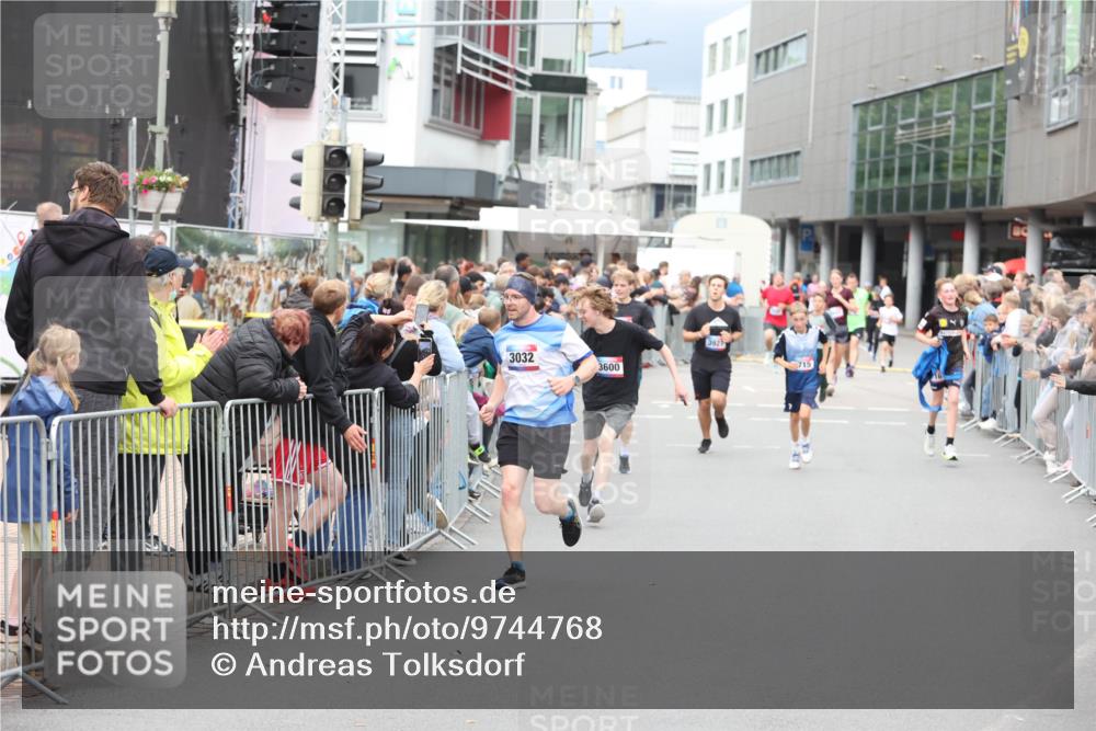 12.06.2026 - Holstenköstenlauf Andreas Tolksdorf http://msf.ph/oto/9744768 12.06.2026 17:58:07 Laufen 3032, 3600, 3927, 715 meine-sportfotos.de