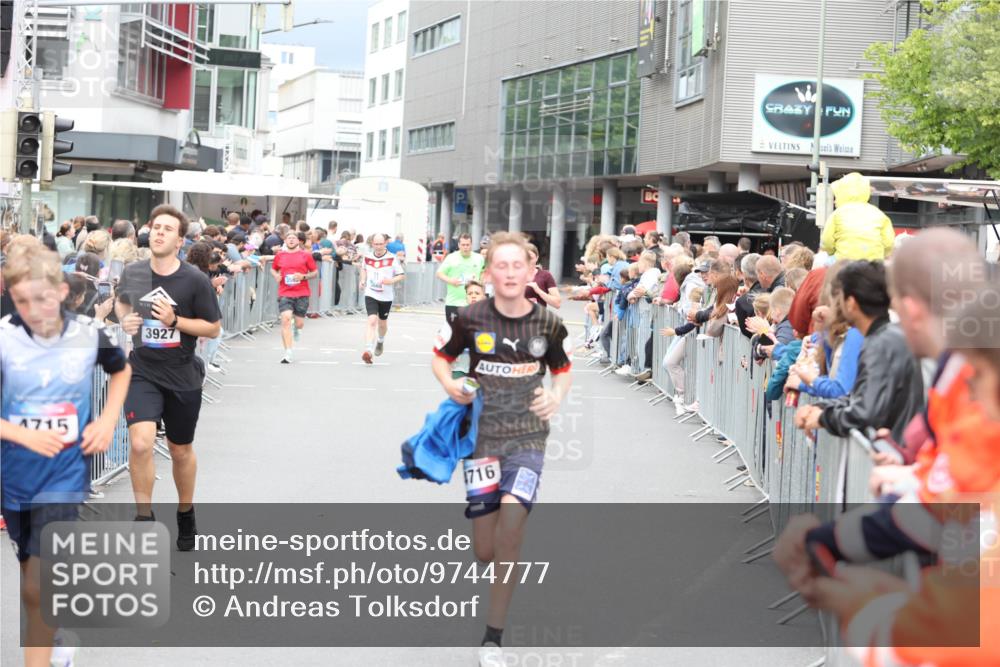 12.06.2026 - Holstenköstenlauf Andreas Tolksdorf http://msf.ph/oto/9744777 12.06.2026 17:58:12 Laufen 4715, 3927, 1716 meine-sportfotos.de