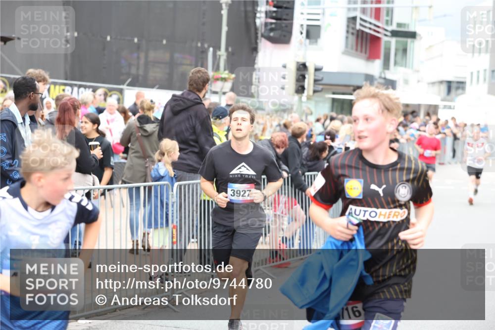 12.06.2026 - Holstenköstenlauf Andreas Tolksdorf http://msf.ph/oto/9744780 12.06.2026 17:58:14 Laufen 5, 3927, 116 meine-sportfotos.de