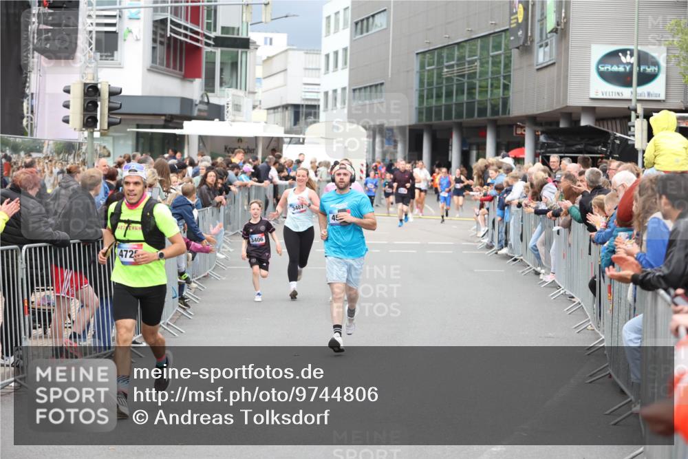 12.06.2026 - Holstenköstenlauf Andreas Tolksdorf http://msf.ph/oto/9744806 12.06.2026 17:58:31 Laufen 4725, 3406, 3407, 45 meine-sportfotos.de