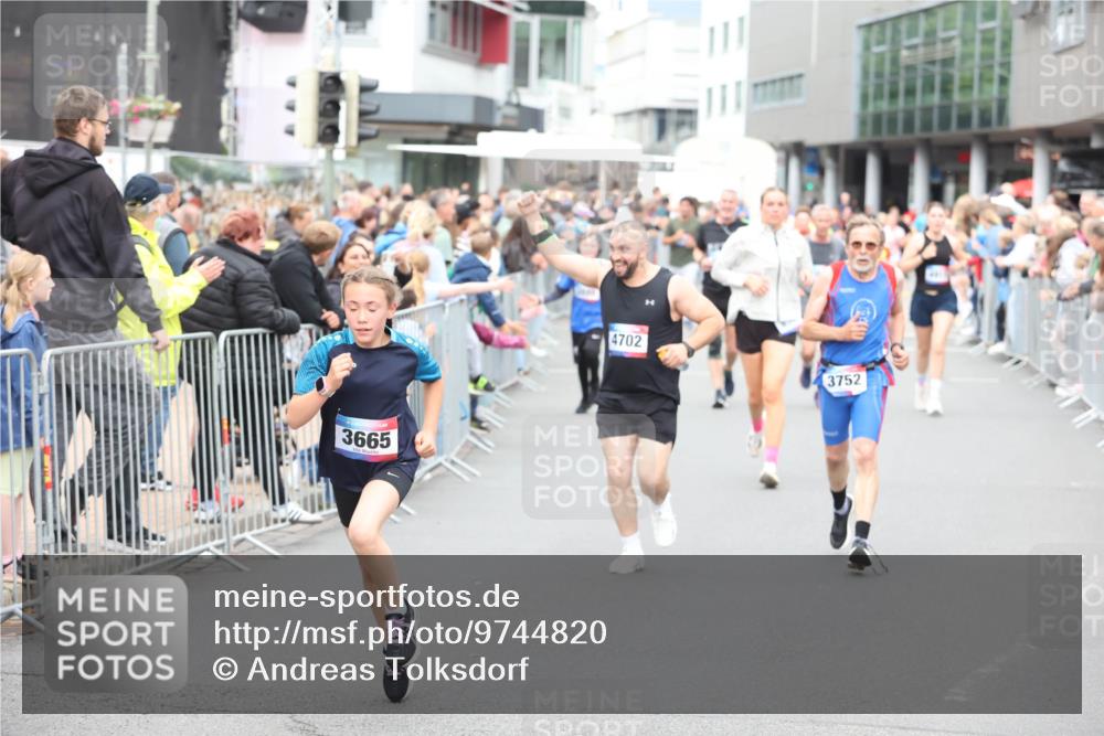 12.06.2026 - Holstenköstenlauf Andreas Tolksdorf http://msf.ph/oto/9744820 12.06.2026 17:58:43 Laufen 3665, 4702, 3752 meine-sportfotos.de