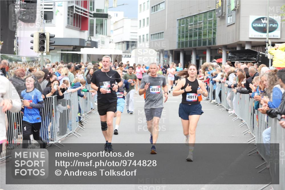 12.06.2026 - Holstenköstenlauf Andreas Tolksdorf http://msf.ph/oto/9744828 12.06.2026 17:58:47 Laufen 85, 468, 4910, 4911 meine-sportfotos.de