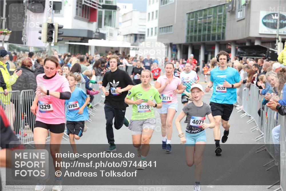 12.06.2026 - Holstenköstenlauf Andreas Tolksdorf http://msf.ph/oto/9744841 12.06.2026 17:58:56 Laufen 2030, 4329, 4782, 38, 4220, 3571, 4704, 4071, 4532 meine-sportfotos.de