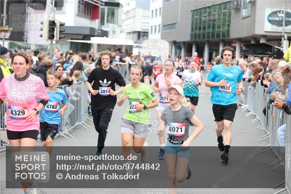 12.06.2026 - Holstenköstenlauf Andreas Tolksdorf http://msf.ph/oto/9744842 12.06.2026 17:58:56 Laufen 2030, 4329, 4782, 3814, 422, 3571, 4704, 4071, 4532 meine-sportfotos.de