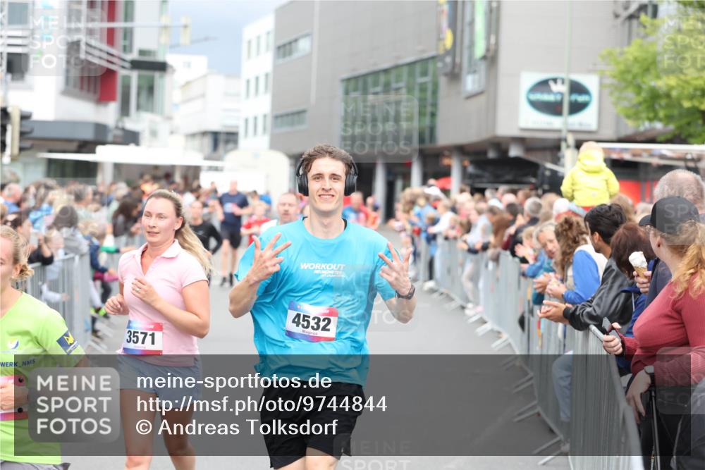 12.06.2026 - Holstenköstenlauf Andreas Tolksdorf http://msf.ph/oto/9744844 12.06.2026 17:58:58 Laufen 3571, 4532 meine-sportfotos.de