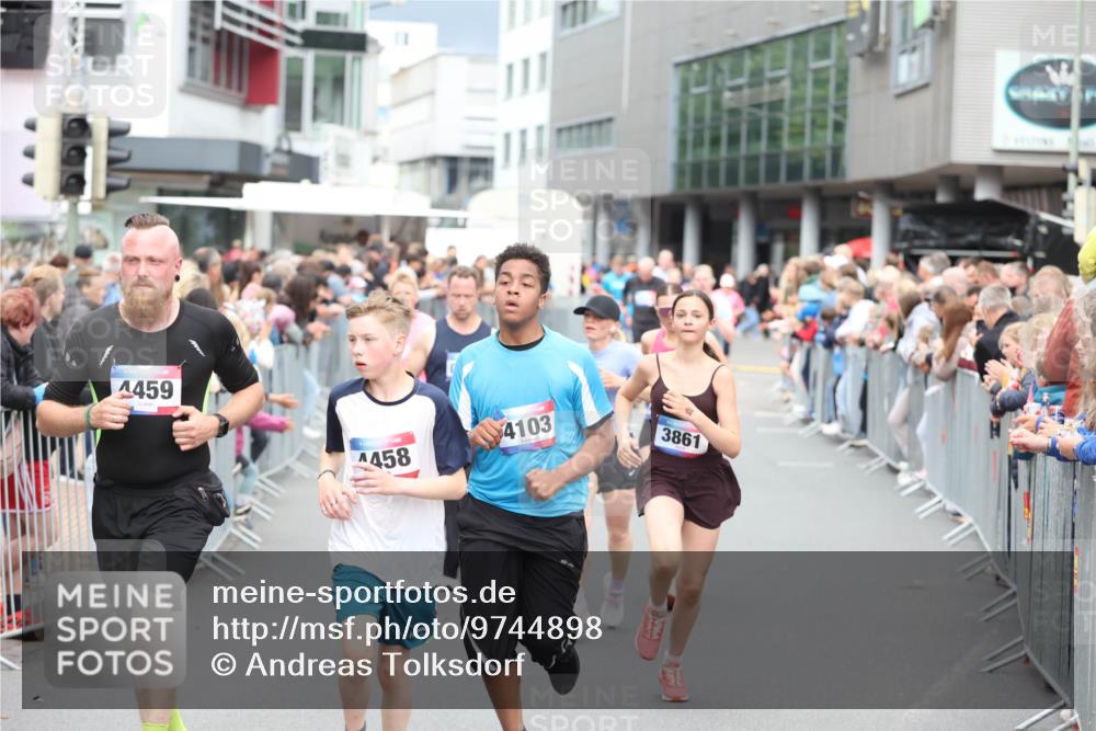 12.06.2026 - Holstenköstenlauf Andreas Tolksdorf http://msf.ph/oto/9744898 12.06.2026 17:59:38 Laufen 1459, 4458, 4103, 3861 meine-sportfotos.de