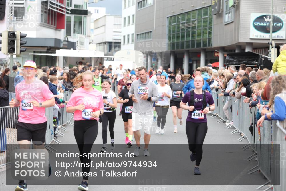 12.06.2026 - Holstenköstenlauf Andreas Tolksdorf http://msf.ph/oto/9744934 12.06.2026 18:00:10 Laufen 12030, 4334, 2030, 434, 1837, 3003, 3553, 405, 4742, 4481 meine-sportfotos.de