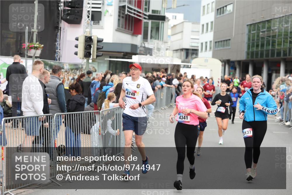 12.06.2026 - Holstenköstenlauf Andreas Tolksdorf http://msf.ph/oto/9744947 12.06.2026 18:00:21 Laufen 4749, 4341, 3817, 3137 meine-sportfotos.de