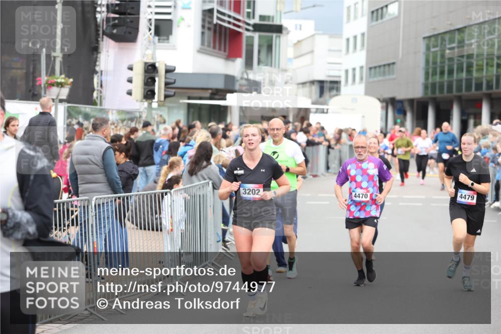 12.06.2026 - Holstenköstenlauf Andreas Tolksdorf http://msf.ph/oto/9744977 12.06.2026 18:00:45 Laufen 3202, 4470, 4479 meine-sportfotos.de