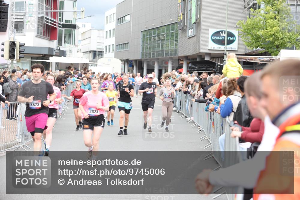 12.06.2026 - Holstenköstenlauf Andreas Tolksdorf http://msf.ph/oto/9745006 12.06.2026 18:01:10 Laufen 3873, 428, 3623, 4010, 351, 4706, 4751 meine-sportfotos.de