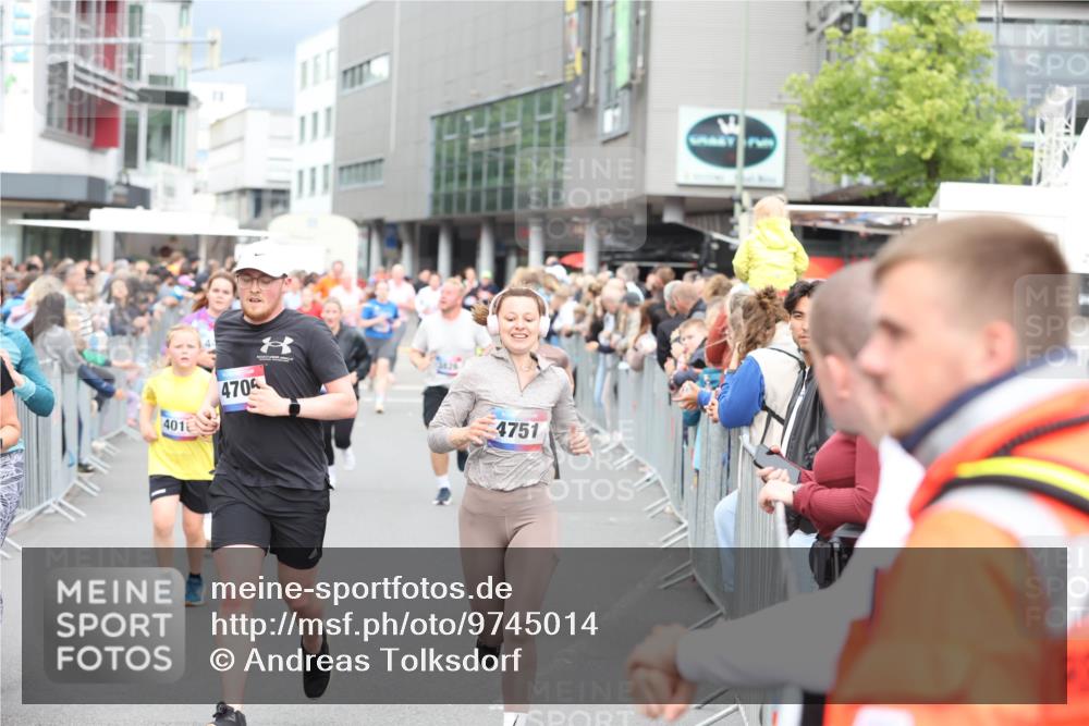 12.06.2026 - Holstenköstenlauf Andreas Tolksdorf http://msf.ph/oto/9745014 12.06.2026 18:01:14 Laufen 401, 470, 4751 meine-sportfotos.de