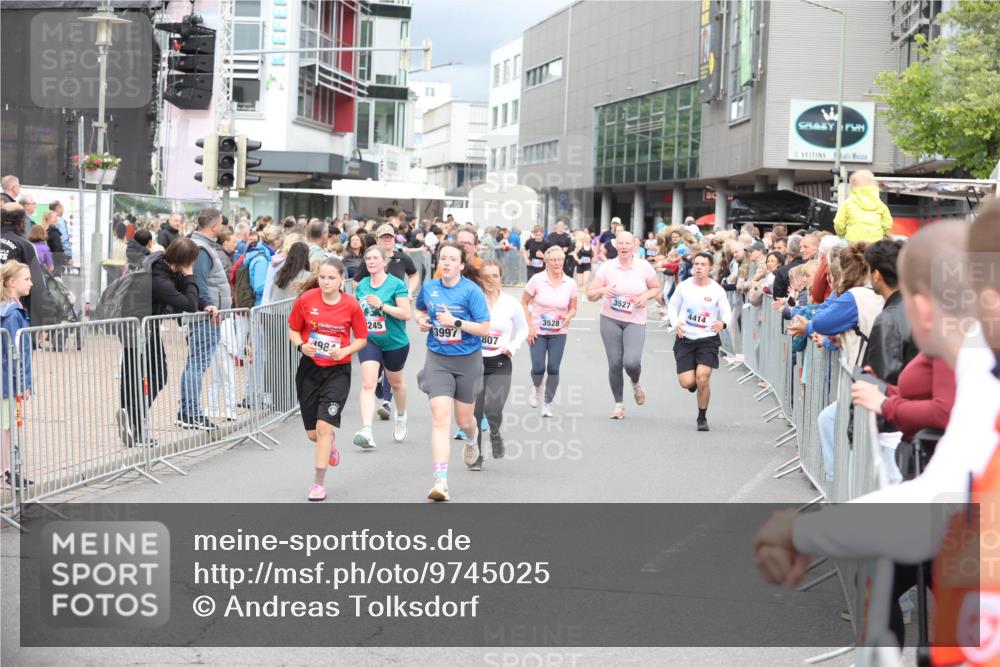 12.06.2026 - Holstenköstenlauf Andreas Tolksdorf http://msf.ph/oto/9745025 12.06.2026 18:01:21 Laufen 245, 3997, 98, 807, 3528, 3527, 4414 meine-sportfotos.de