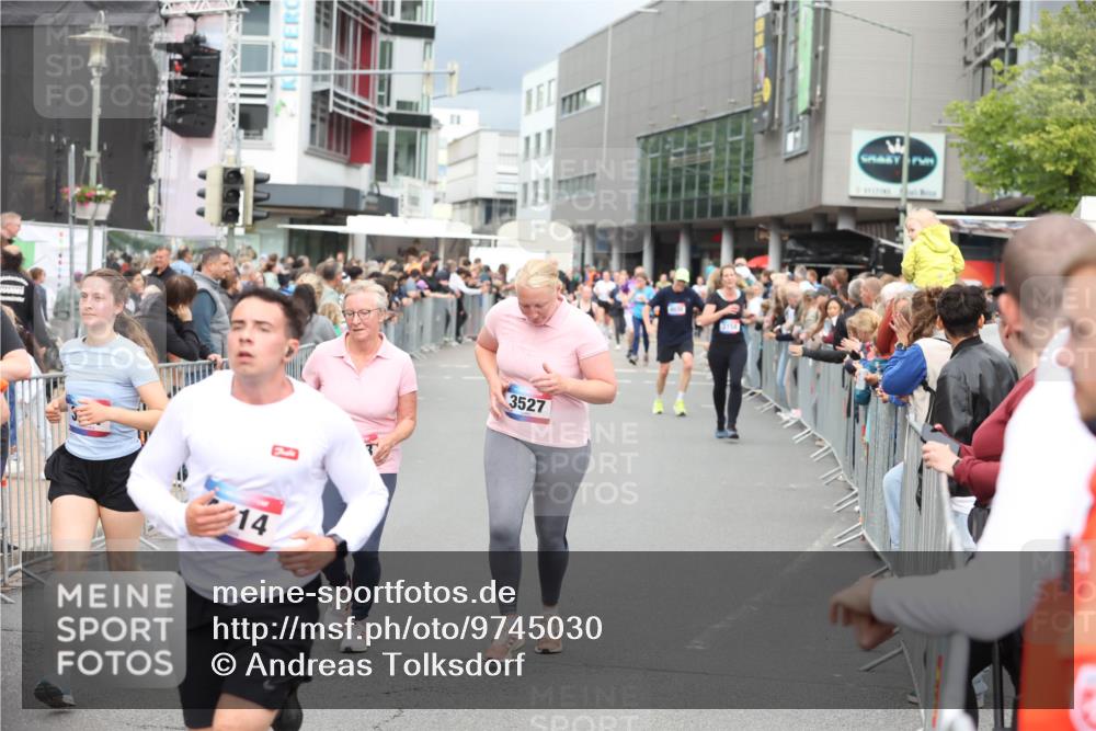 12.06.2026 - Holstenköstenlauf Andreas Tolksdorf http://msf.ph/oto/9745030 12.06.2026 18:01:24 Laufen 14, 3527 meine-sportfotos.de