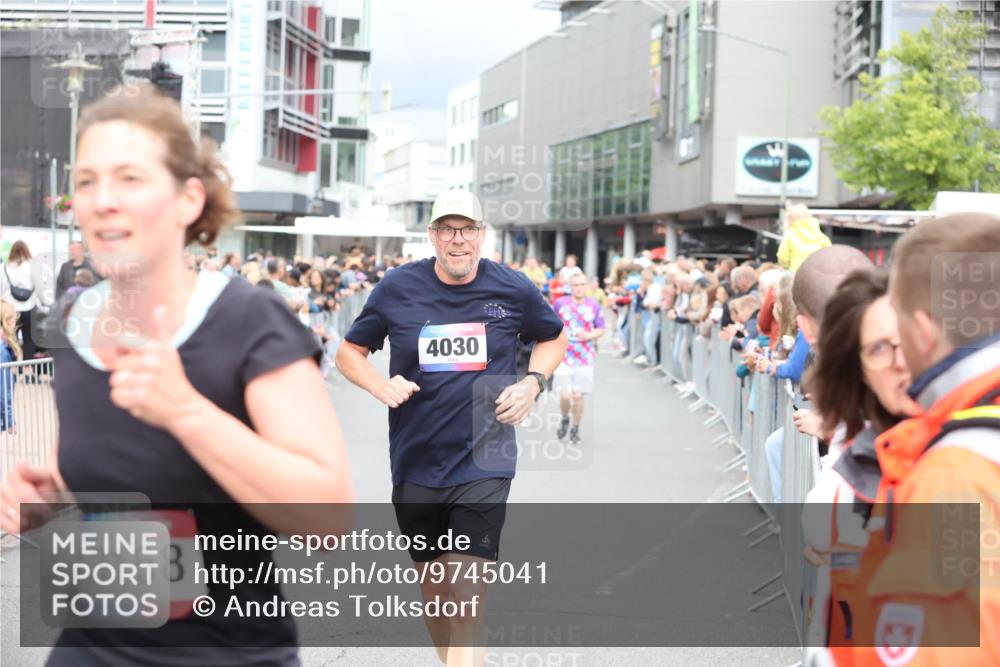 12.06.2026 - Holstenköstenlauf Andreas Tolksdorf http://msf.ph/oto/9745041 12.06.2026 18:01:32 Laufen 3158, 4030 meine-sportfotos.de