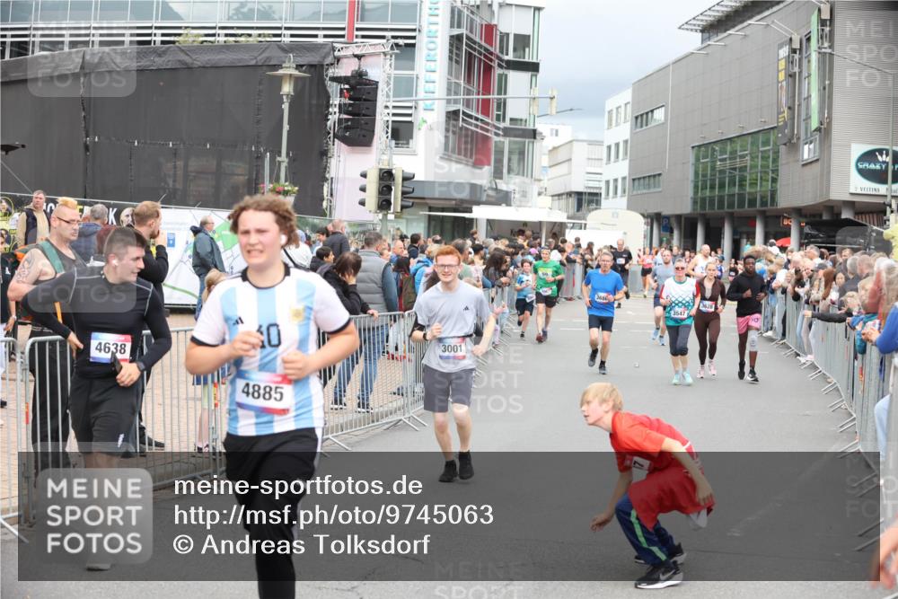 12.06.2026 - Holstenköstenlauf Andreas Tolksdorf http://msf.ph/oto/9745063 12.06.2026 18:01:47 Laufen 4638, 0, 4885, 3001, 3686, 3547 meine-sportfotos.de