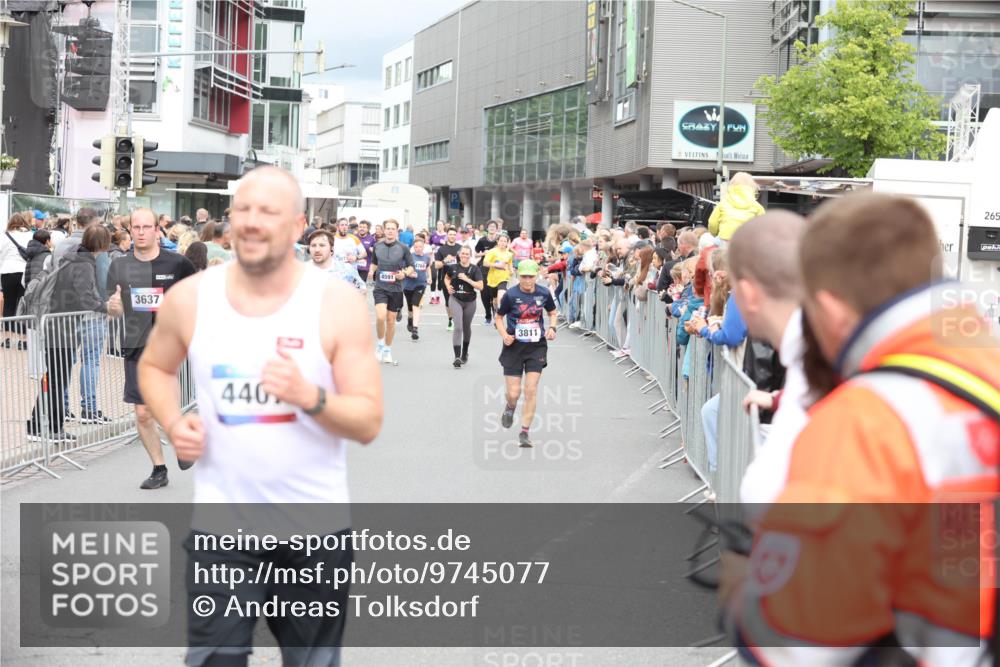 12.06.2026 - Holstenköstenlauf Andreas Tolksdorf http://msf.ph/oto/9745077 12.06.2026 18:01:58 Laufen 3637, 440, 4591, 3811, 265 meine-sportfotos.de