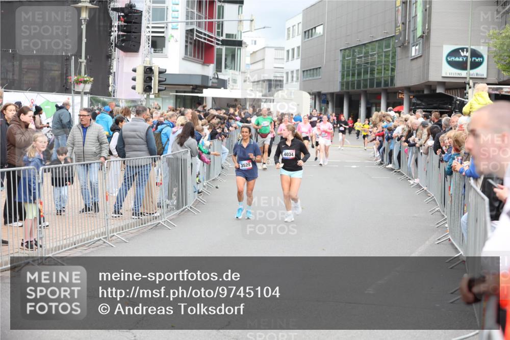 12.06.2026 - Holstenköstenlauf Andreas Tolksdorf http://msf.ph/oto/9745104 12.06.2026 18:02:18 Laufen 3529, 4034 meine-sportfotos.de