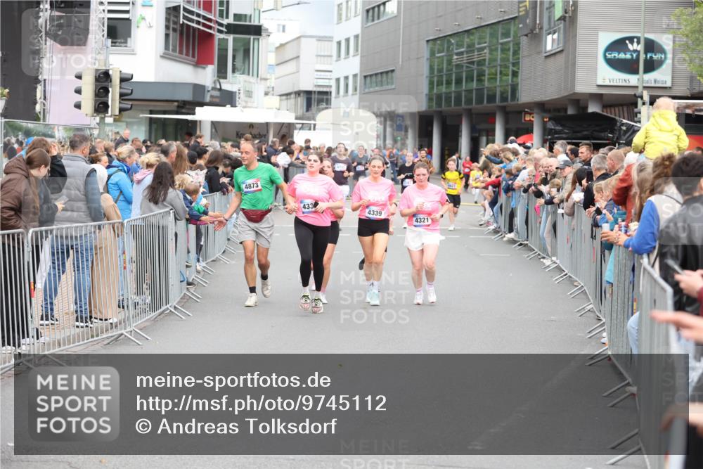 12.06.2026 - Holstenköstenlauf Andreas Tolksdorf http://msf.ph/oto/9745112 12.06.2026 18:02:23 Laufen 4873, 433, 4339, 4321 meine-sportfotos.de