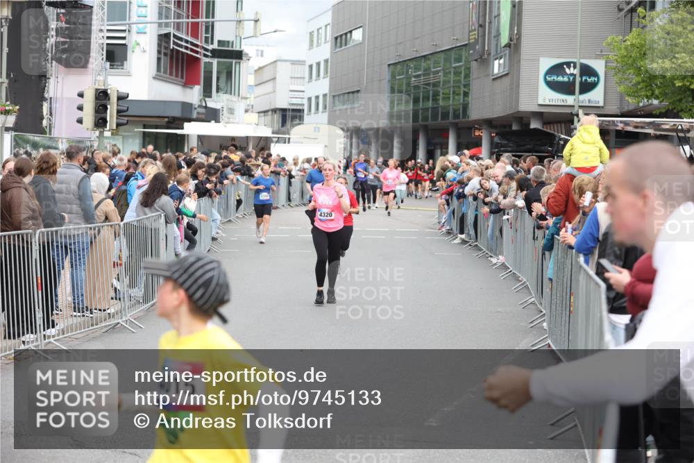 12.06.2026 - Holstenköstenlauf Andreas Tolksdorf http://msf.ph/oto/9745133 12.06.2026 18:02:41 Laufen 4015, 4320 meine-sportfotos.de
