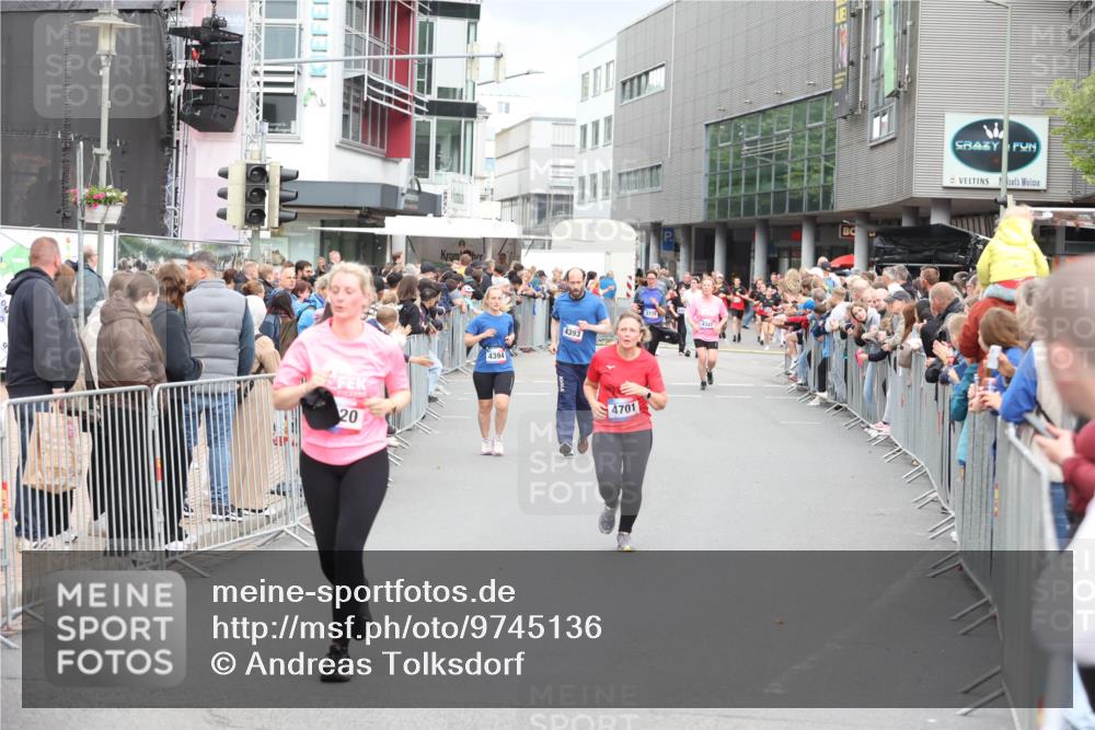 12.06.2026 - Holstenköstenlauf Andreas Tolksdorf http://msf.ph/oto/9745136 12.06.2026 18:02:45 Laufen 20, 4394, 4393, 4701 meine-sportfotos.de