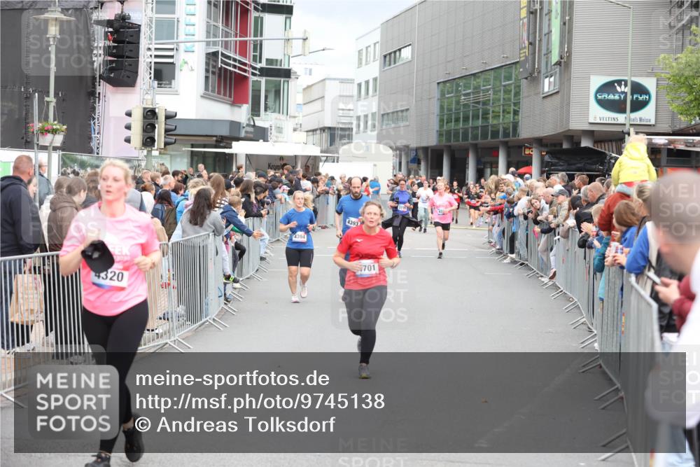 12.06.2026 - Holstenköstenlauf Andreas Tolksdorf http://msf.ph/oto/9745138 12.06.2026 18:02:46 Laufen 4320, 4394, 4393, 701, 3775 meine-sportfotos.de