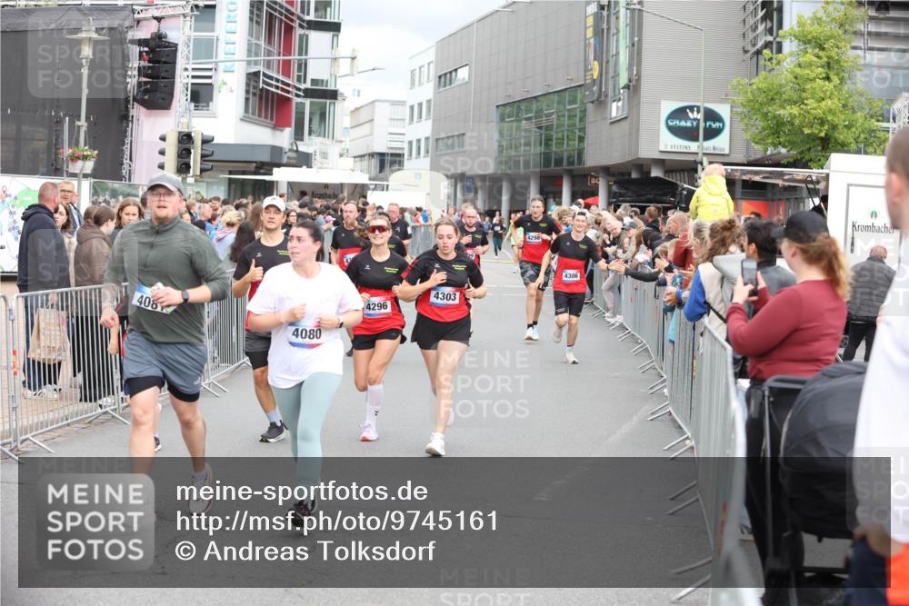 12.06.2026 - Holstenköstenlauf Andreas Tolksdorf http://msf.ph/oto/9745161 12.06.2026 18:03:01 Laufen 00, 0, 000, 408, 4080, 4296, 4303, 4298, 4306 meine-sportfotos.de