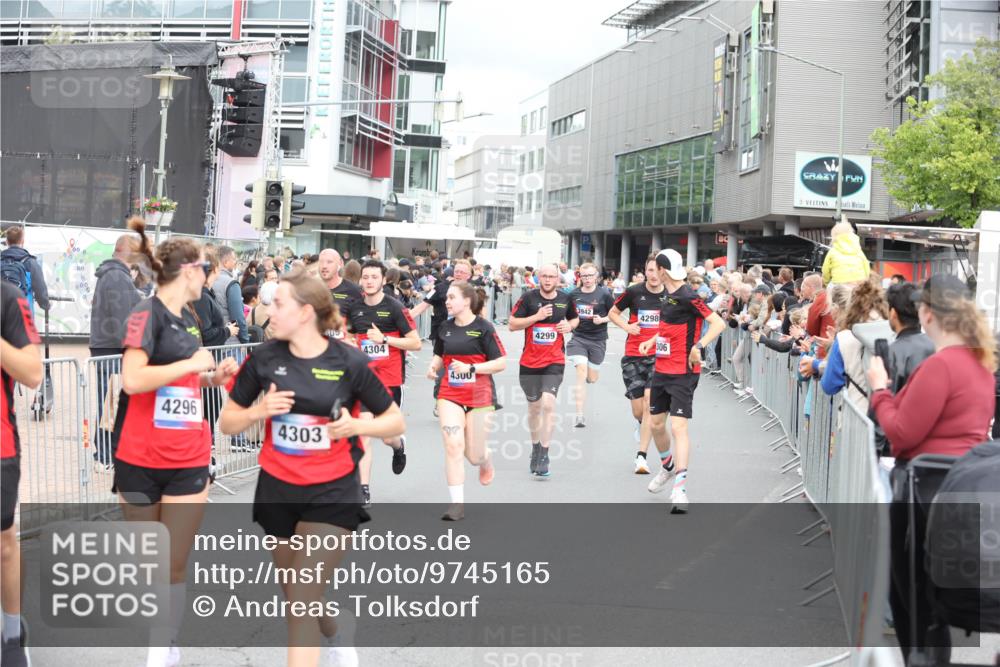12.06.2026 - Holstenköstenlauf Andreas Tolksdorf http://msf.ph/oto/9745165 12.06.2026 18:03:03 Laufen 000, 4296, 4303, 405, 4304, 4300, 4299, 3942, 4298, 306 meine-sportfotos.de