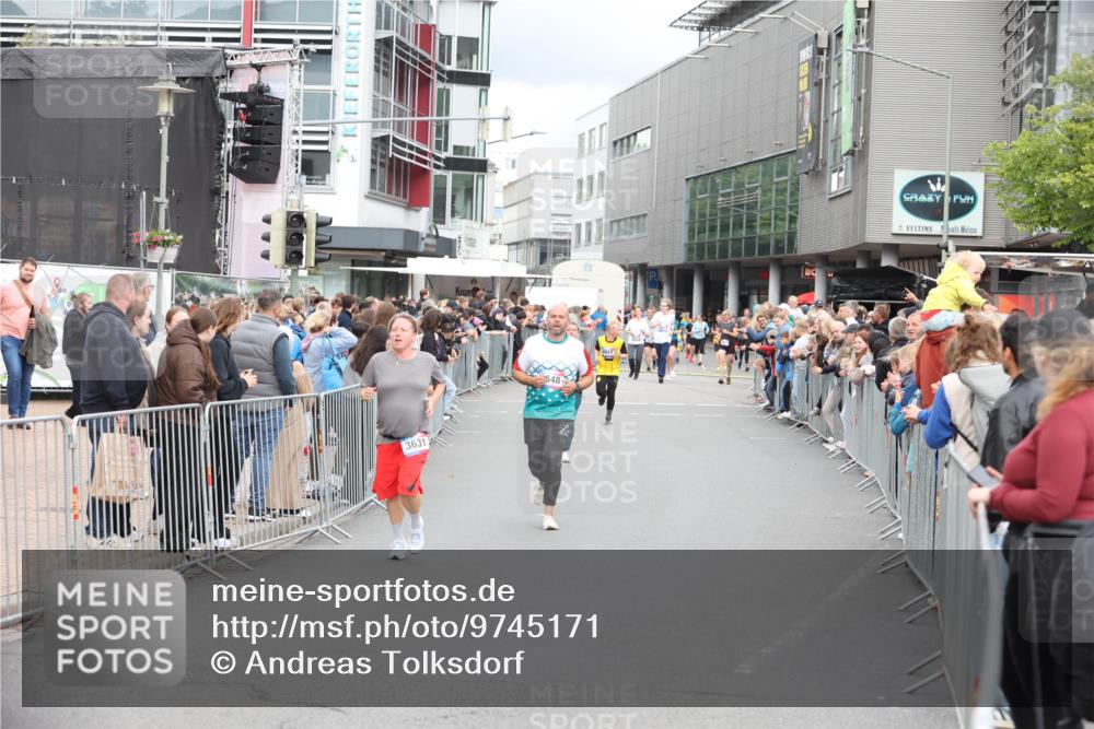 12.06.2026 - Holstenköstenlauf Andreas Tolksdorf http://msf.ph/oto/9745171 12.06.2026 18:03:14 Laufen 3631, 548 meine-sportfotos.de