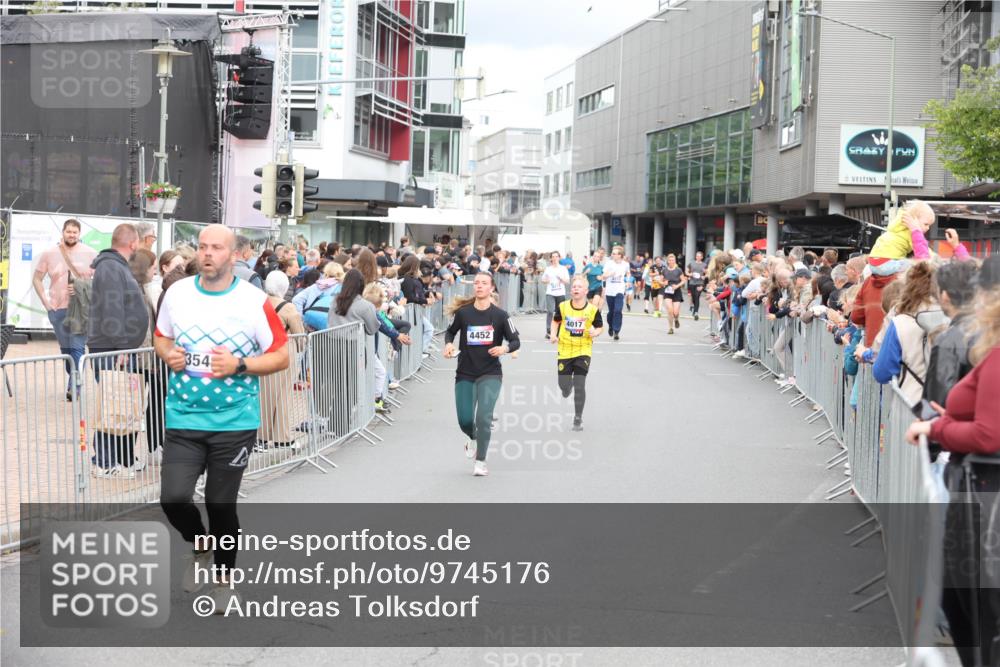 12.06.2026 - Holstenköstenlauf Andreas Tolksdorf http://msf.ph/oto/9745176 12.06.2026 18:03:17 Laufen 354, 4452, 4017 meine-sportfotos.de