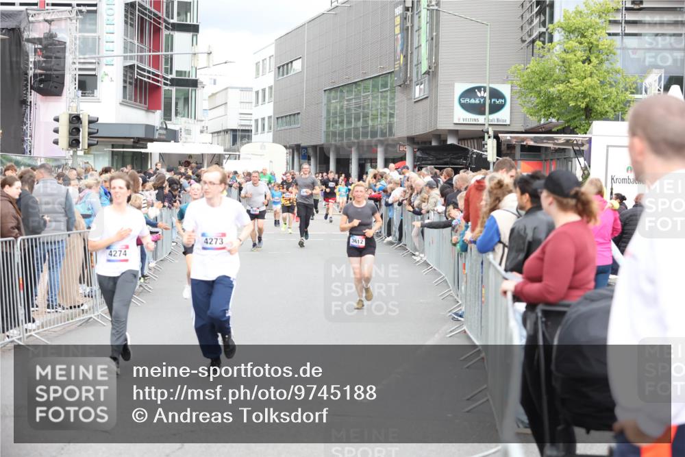12.06.2026 - Holstenköstenlauf Andreas Tolksdorf http://msf.ph/oto/9745188 12.06.2026 18:03:25 Laufen 4274, 3612, 4273, 4 meine-sportfotos.de