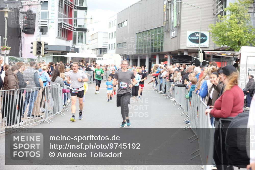 12.06.2026 - Holstenköstenlauf Andreas Tolksdorf http://msf.ph/oto/9745192 12.06.2026 18:03:30 Laufen 3885, 1444, 3655 meine-sportfotos.de