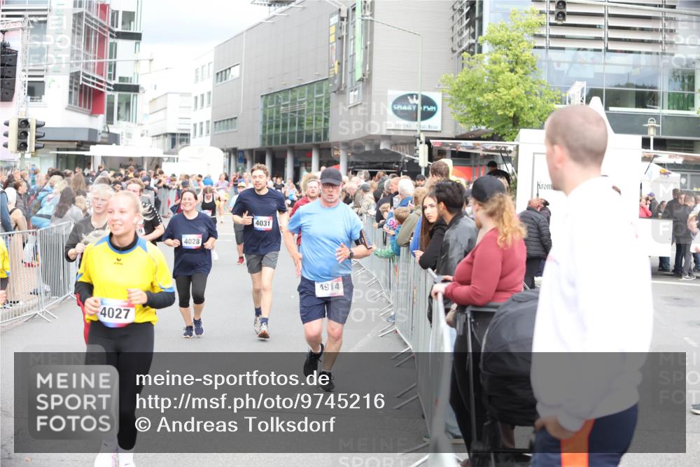 12.06.2026 - Holstenköstenlauf Andreas Tolksdorf http://msf.ph/oto/9745216 12.06.2026 18:03:47 Laufen 4027, 4028, 4031, 1914 meine-sportfotos.de