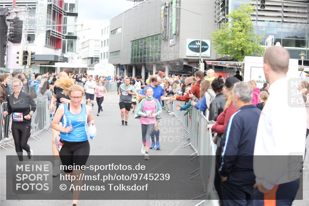 12.06.2026 - Holstenköstenlauf Andreas Tolksdorf http://msf.ph/oto/9745239 12.06.2026 18:04:04 Laufen 3369, 4724 meine-sportfotos.de