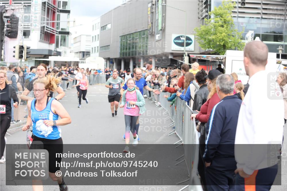 12.06.2026 - Holstenköstenlauf Andreas Tolksdorf http://msf.ph/oto/9745240 12.06.2026 18:04:05 Laufen 69, 4724, 3317 meine-sportfotos.de