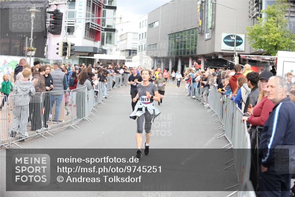 12.06.2026 - Holstenköstenlauf Andreas Tolksdorf http://msf.ph/oto/9745251 12.06.2026 18:04:17 Laufen 3913 meine-sportfotos.de