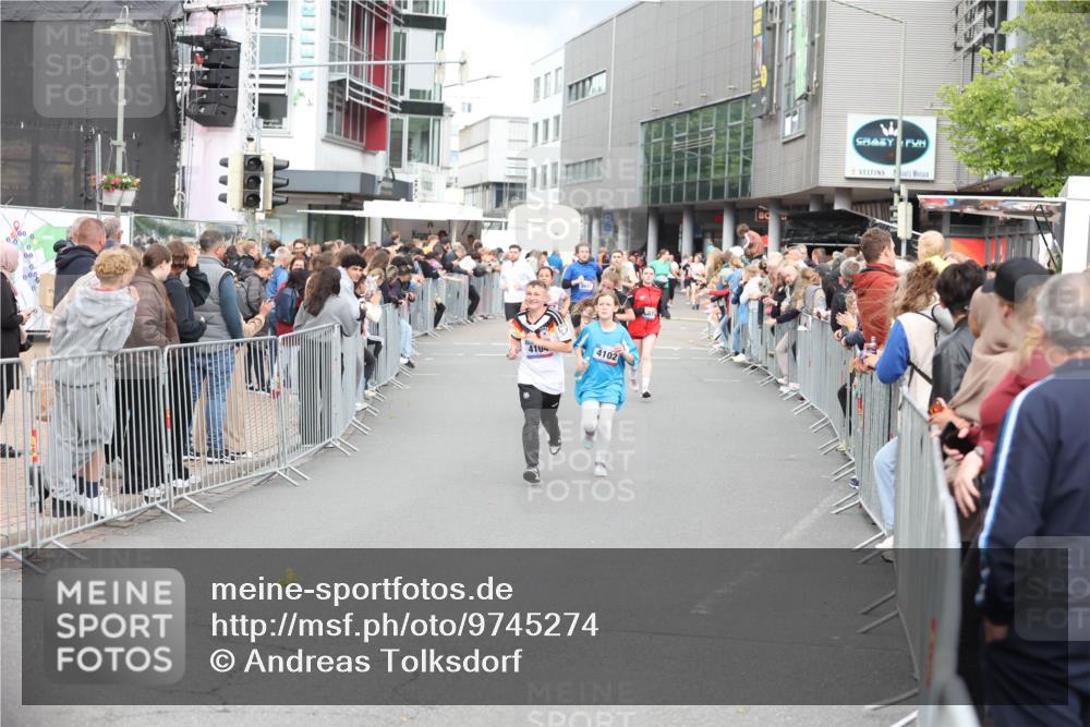 12.06.2026 - Holstenköstenlauf Andreas Tolksdorf http://msf.ph/oto/9745274 12.06.2026 18:04:43 Laufen 4102 meine-sportfotos.de