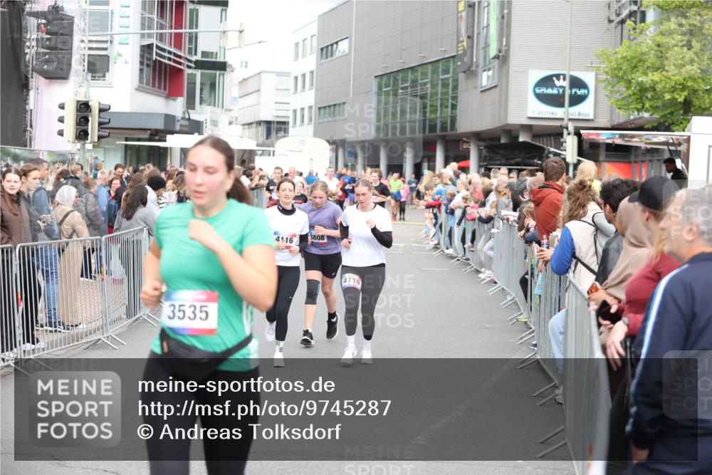 12.06.2026 - Holstenköstenlauf Andreas Tolksdorf http://msf.ph/oto/9745287 12.06.2026 18:04:57 Laufen 3535, 4116, 3808, 4119 meine-sportfotos.de