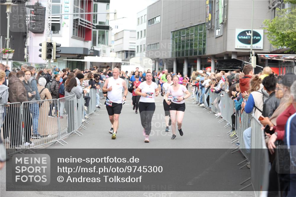 12.06.2026 - Holstenköstenlauf Andreas Tolksdorf http://msf.ph/oto/9745300 12.06.2026 18:05:05 Laufen 4408, 744, 374 meine-sportfotos.de