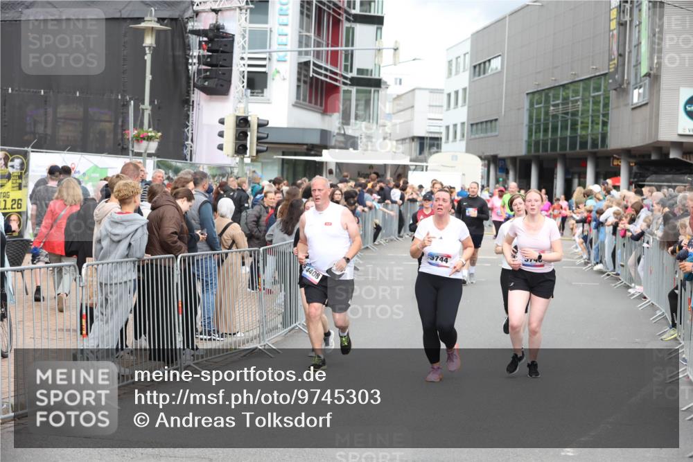 12.06.2026 - Holstenköstenlauf Andreas Tolksdorf http://msf.ph/oto/9745303 12.06.2026 18:05:06 Laufen 1, 26, 4408, 3744 meine-sportfotos.de