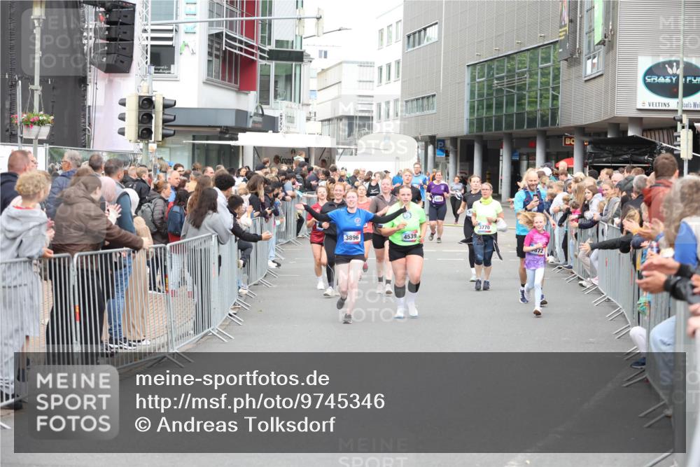 12.06.2026 - Holstenköstenlauf Andreas Tolksdorf http://msf.ph/oto/9745346 12.06.2026 18:05:44 Laufen 3896, 4539, 3770, 872 meine-sportfotos.de