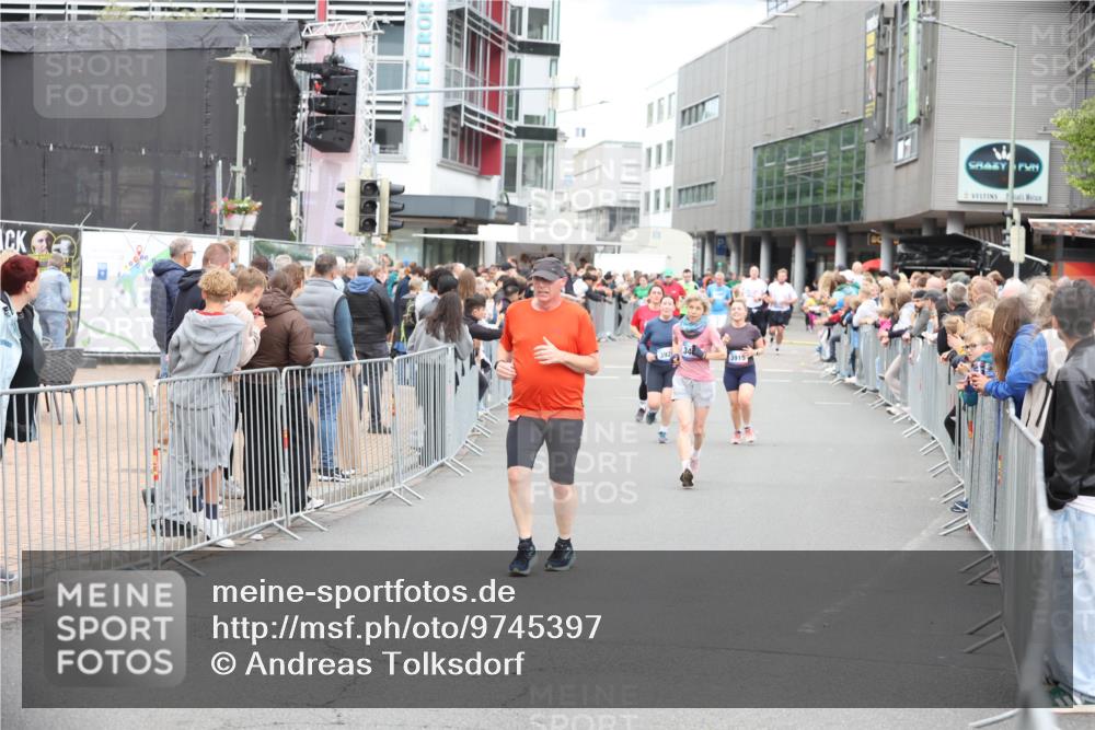 12.06.2026 - Holstenköstenlauf Andreas Tolksdorf http://msf.ph/oto/9745397 12.06.2026 18:06:54 Laufen 3915 meine-sportfotos.de