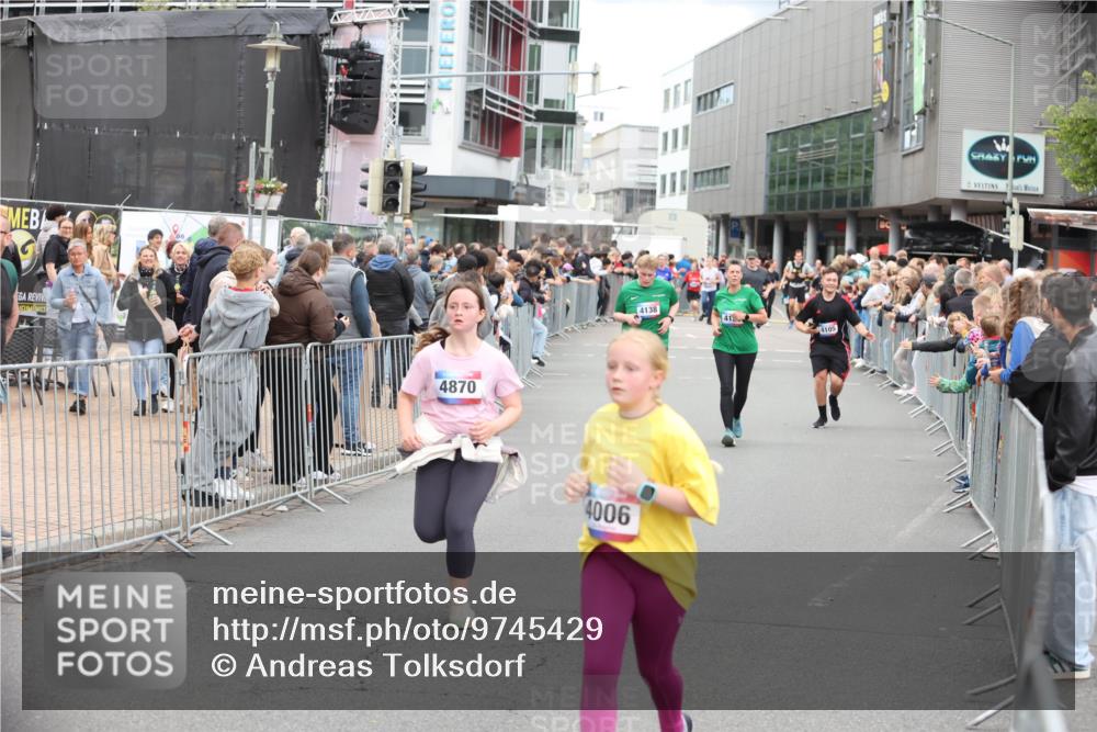 12.06.2026 - Holstenköstenlauf Andreas Tolksdorf http://msf.ph/oto/9745429 12.06.2026 18:07:21 Laufen 4870, 4006, 4138, 41, 4105 meine-sportfotos.de