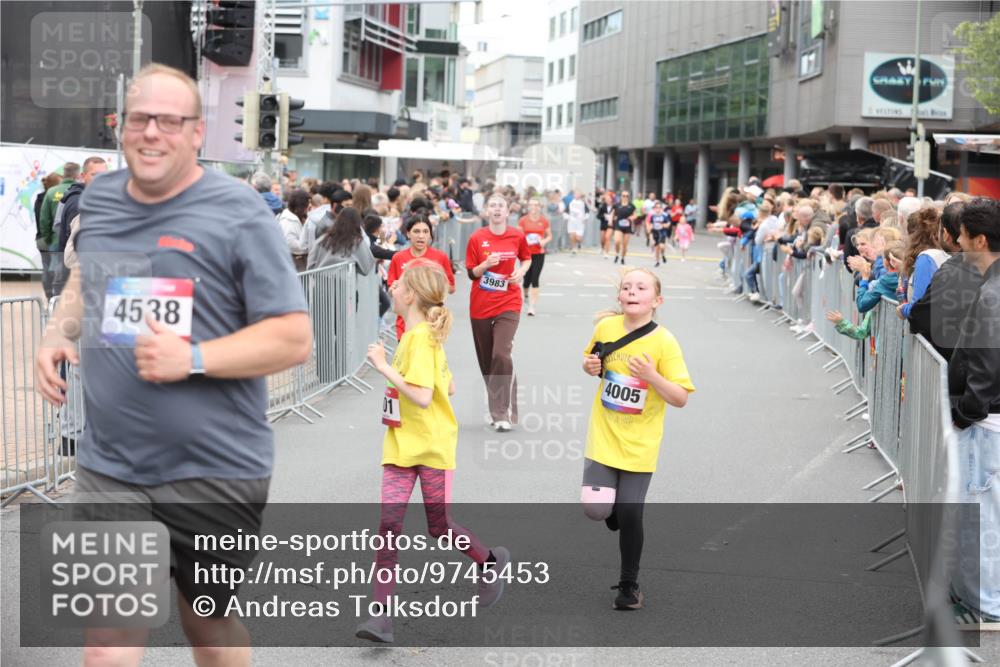 12.06.2026 - Holstenköstenlauf Andreas Tolksdorf http://msf.ph/oto/9745453 12.06.2026 18:07:44 Laufen 4538, 11, 3983, 4005 meine-sportfotos.de