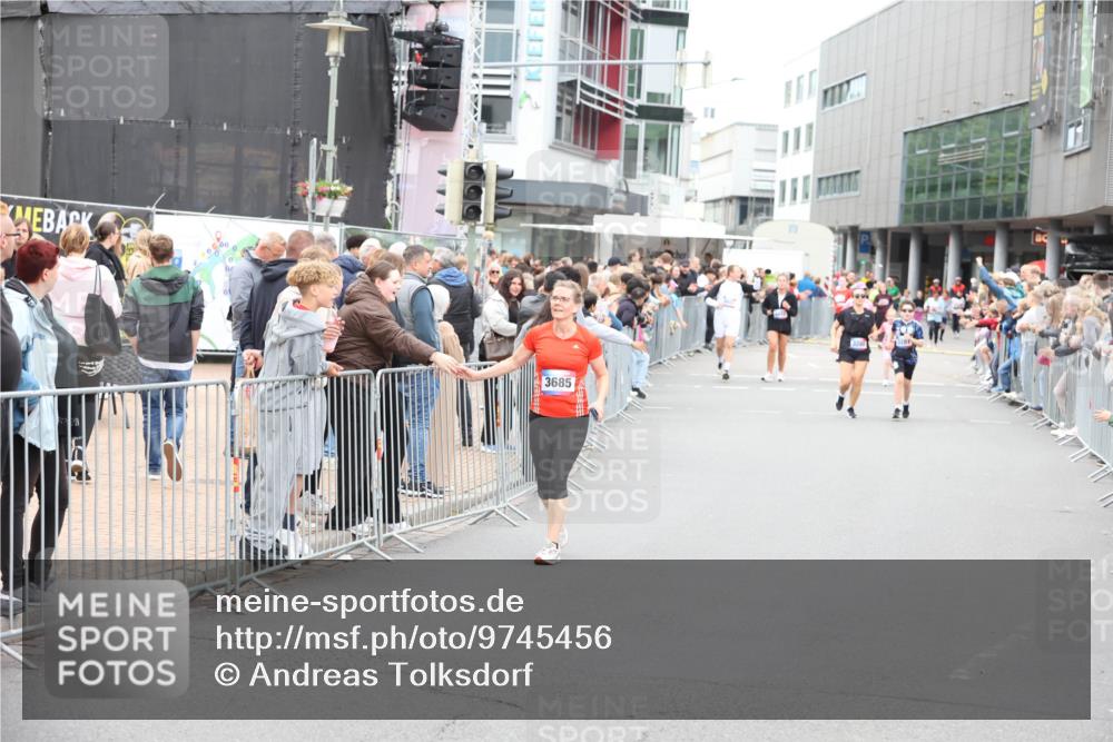 12.06.2026 - Holstenköstenlauf Andreas Tolksdorf http://msf.ph/oto/9745456 12.06.2026 18:07:51 Laufen 3685 meine-sportfotos.de