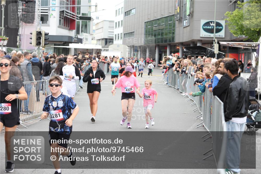 12.06.2026 - Holstenköstenlauf Andreas Tolksdorf http://msf.ph/oto/9745466 12.06.2026 18:08:00 Laufen 280, 3281, 483, 4832, 4325, 4326 meine-sportfotos.de
