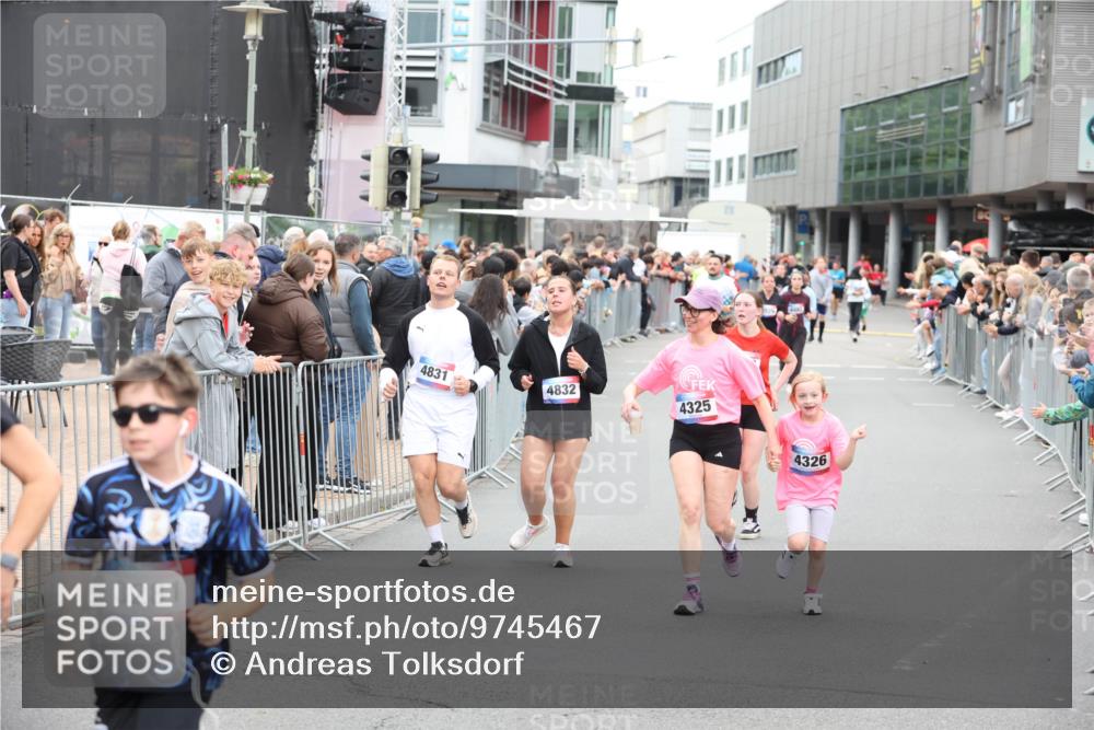 12.06.2026 - Holstenköstenlauf Andreas Tolksdorf http://msf.ph/oto/9745467 12.06.2026 18:08:01 Laufen 3281, 4831, 4832, 4325, 4326 meine-sportfotos.de