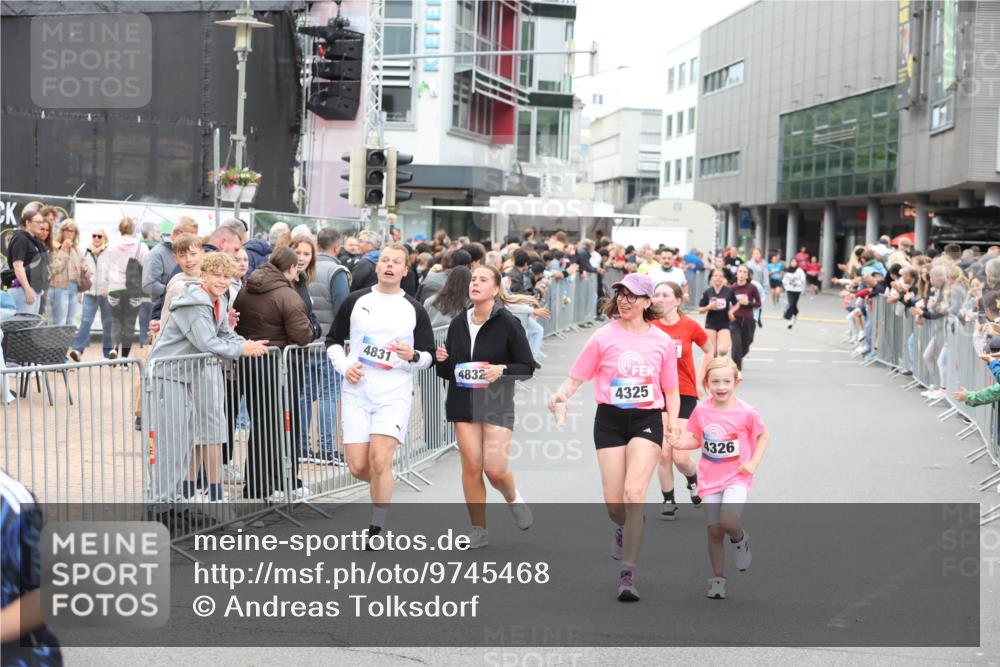 12.06.2026 - Holstenköstenlauf Andreas Tolksdorf http://msf.ph/oto/9745468 12.06.2026 18:08:01 Laufen 4831, 4832, 4325, 4326 meine-sportfotos.de