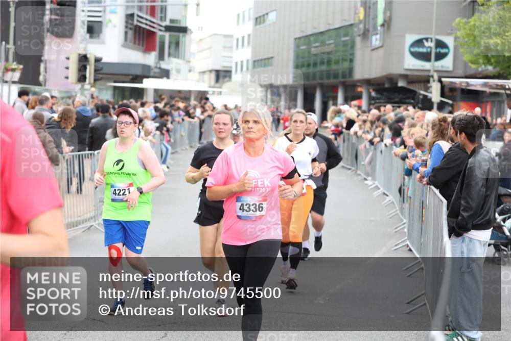 12.06.2026 - Holstenköstenlauf Andreas Tolksdorf http://msf.ph/oto/9745500 12.06.2026 18:08:41 Laufen 4221, 2030, 4336 meine-sportfotos.de
