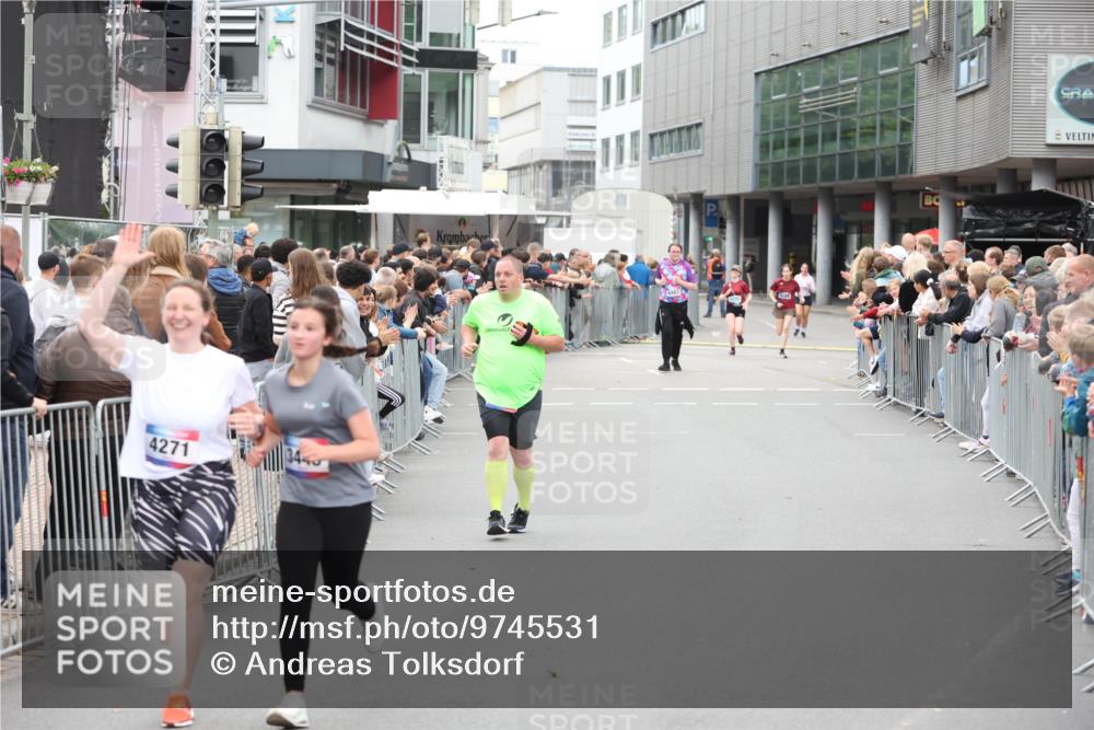 12.06.2026 - Holstenköstenlauf Andreas Tolksdorf http://msf.ph/oto/9745531 12.06.2026 18:09:24 Laufen 4271 meine-sportfotos.de